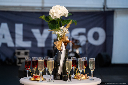 Calypso (1 of 9)